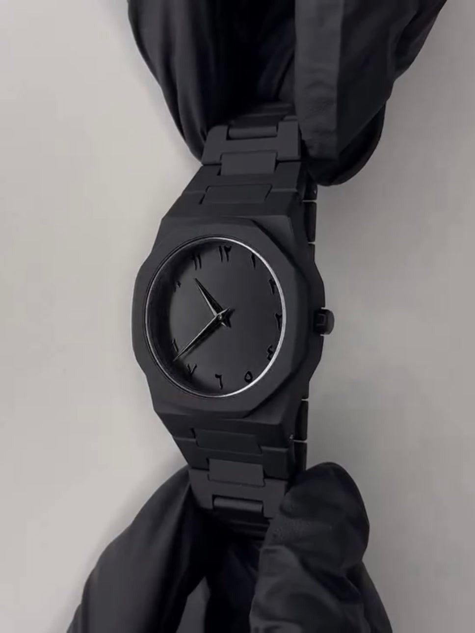 Full Black AURA Quartz Analog Watch – Premium Lightweight Design